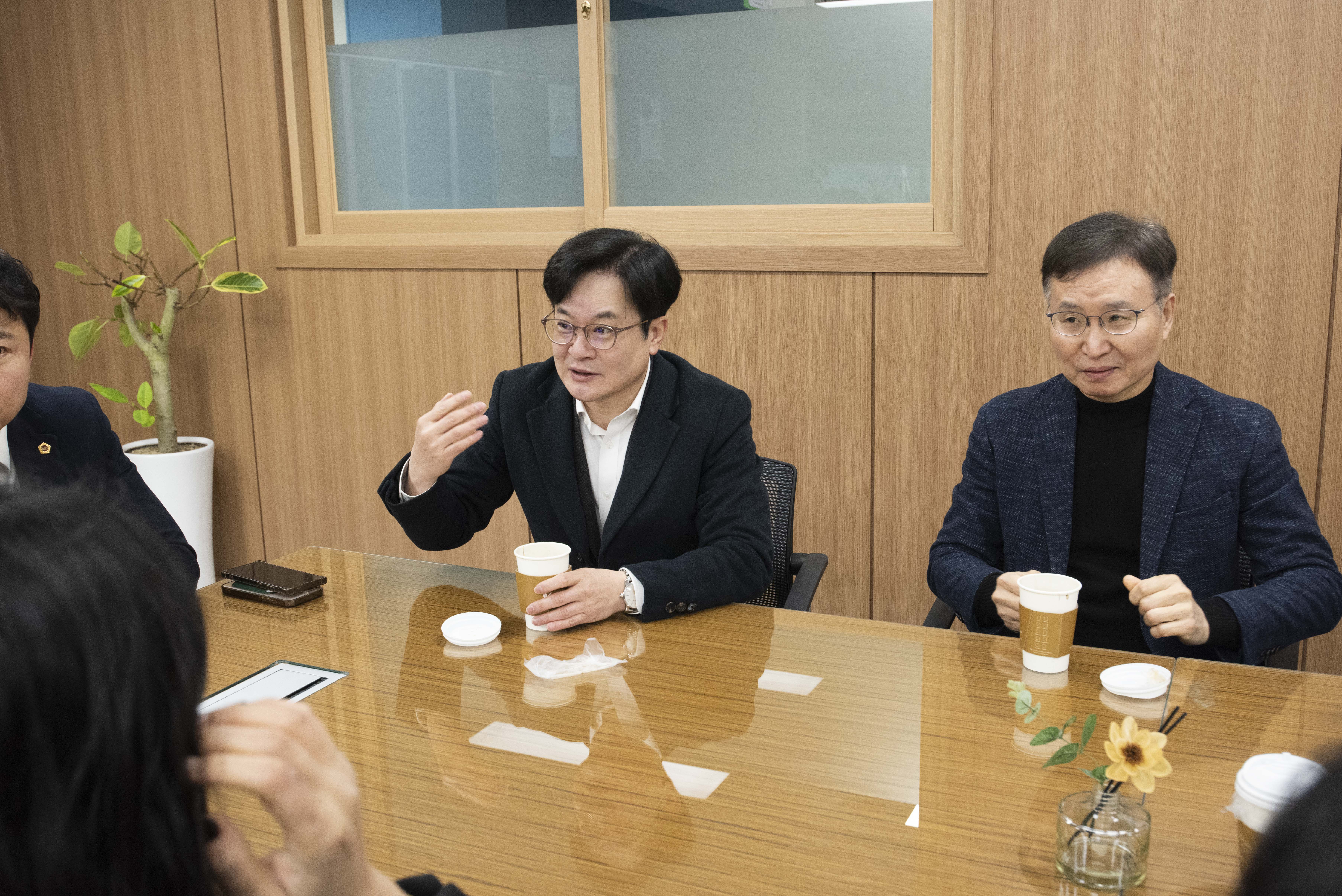 김병수 시장, 모담초·중학교 통학로 뚫었다…현장행정 또한번 결실 이미지 5